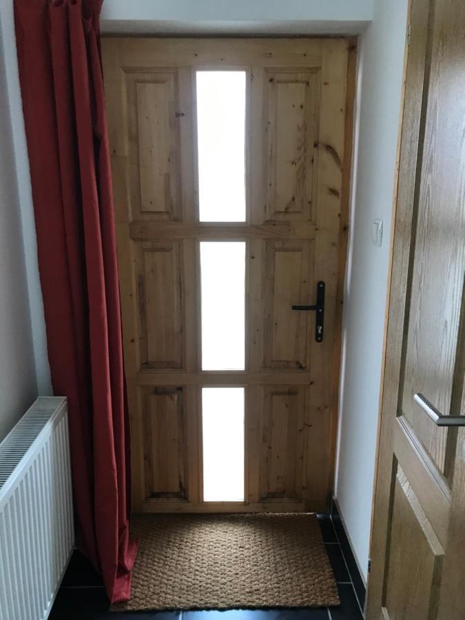 Kerti Franciaagyas Apartman Vac Exterior photo